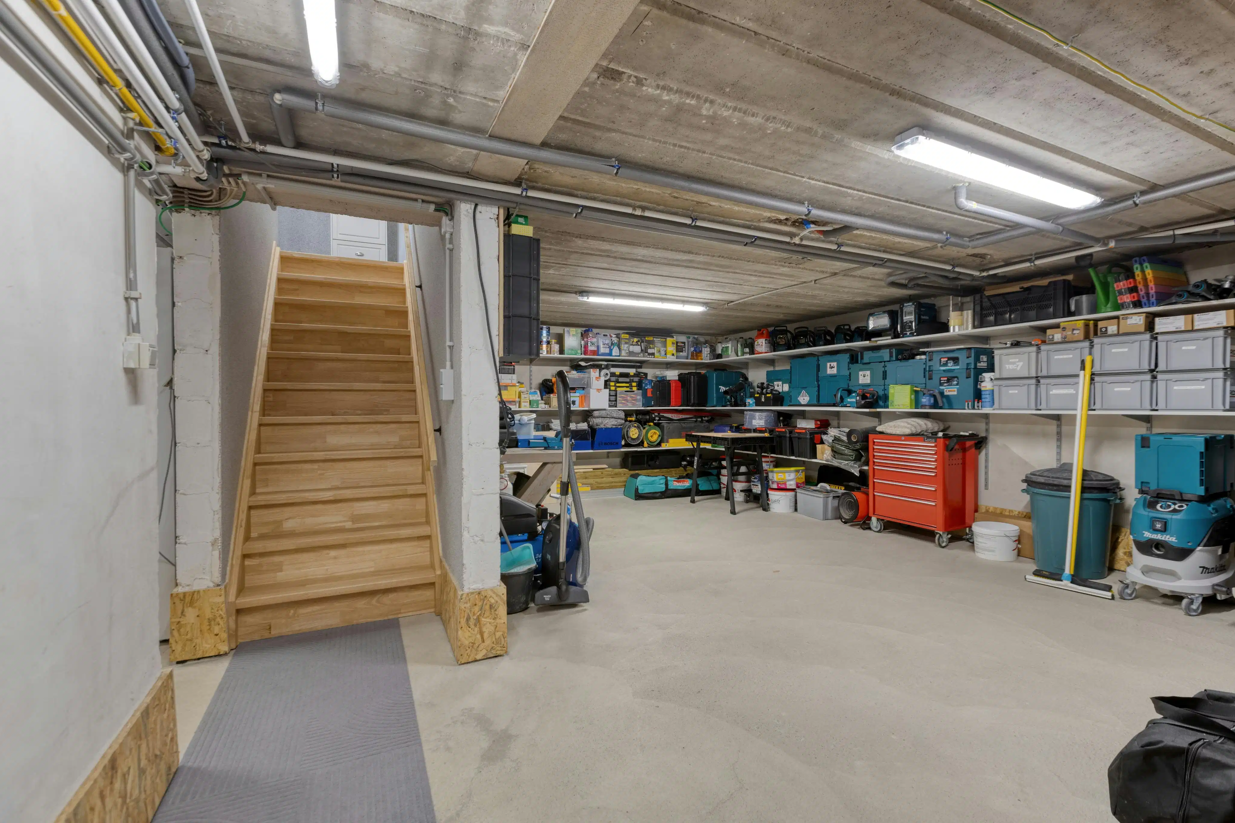 Volledig gerenoveerde energiezuinige woning te koop in Bree foto 11