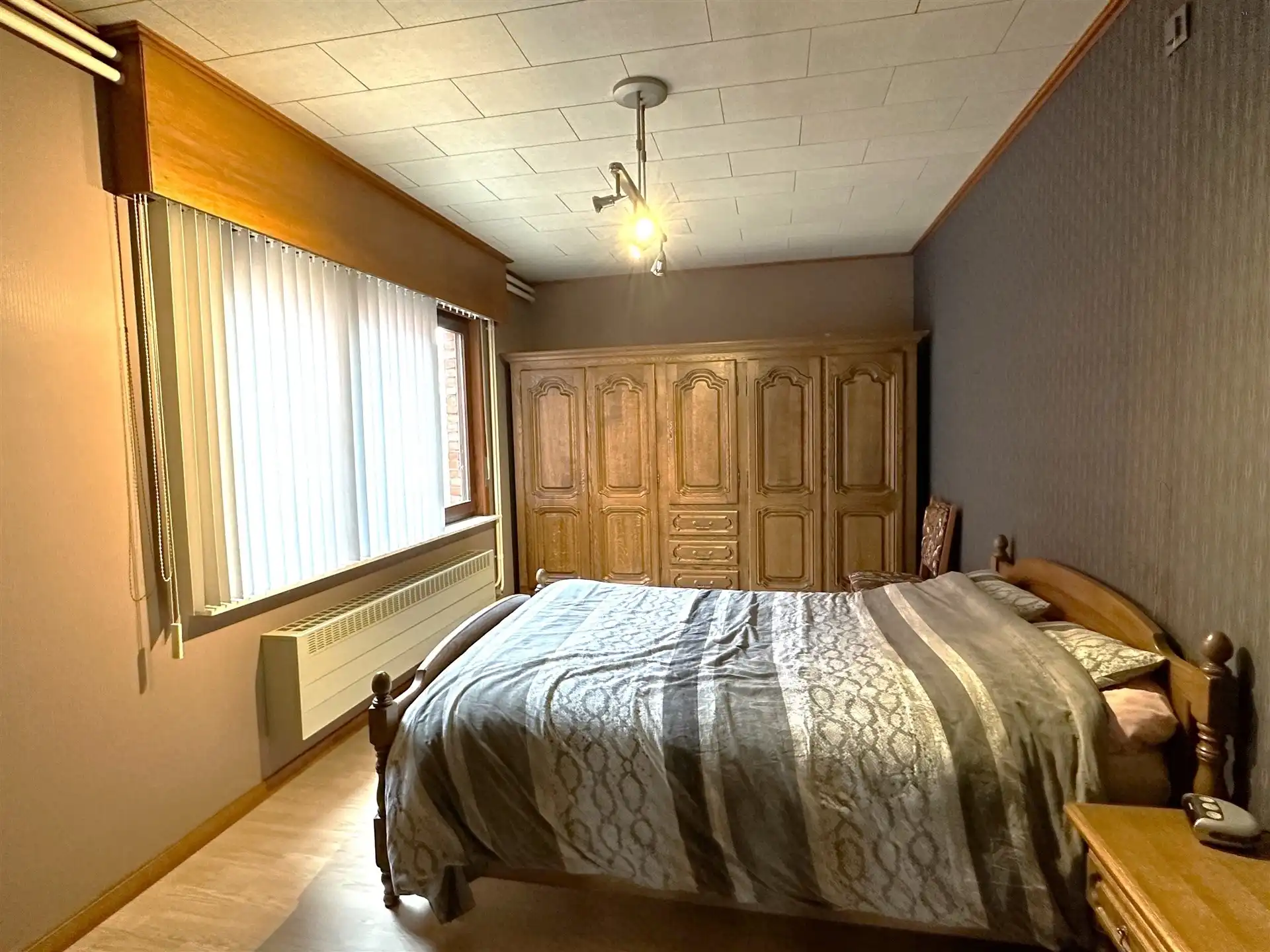 Centraal gelegen woning + garage op 281m² grond foto 5