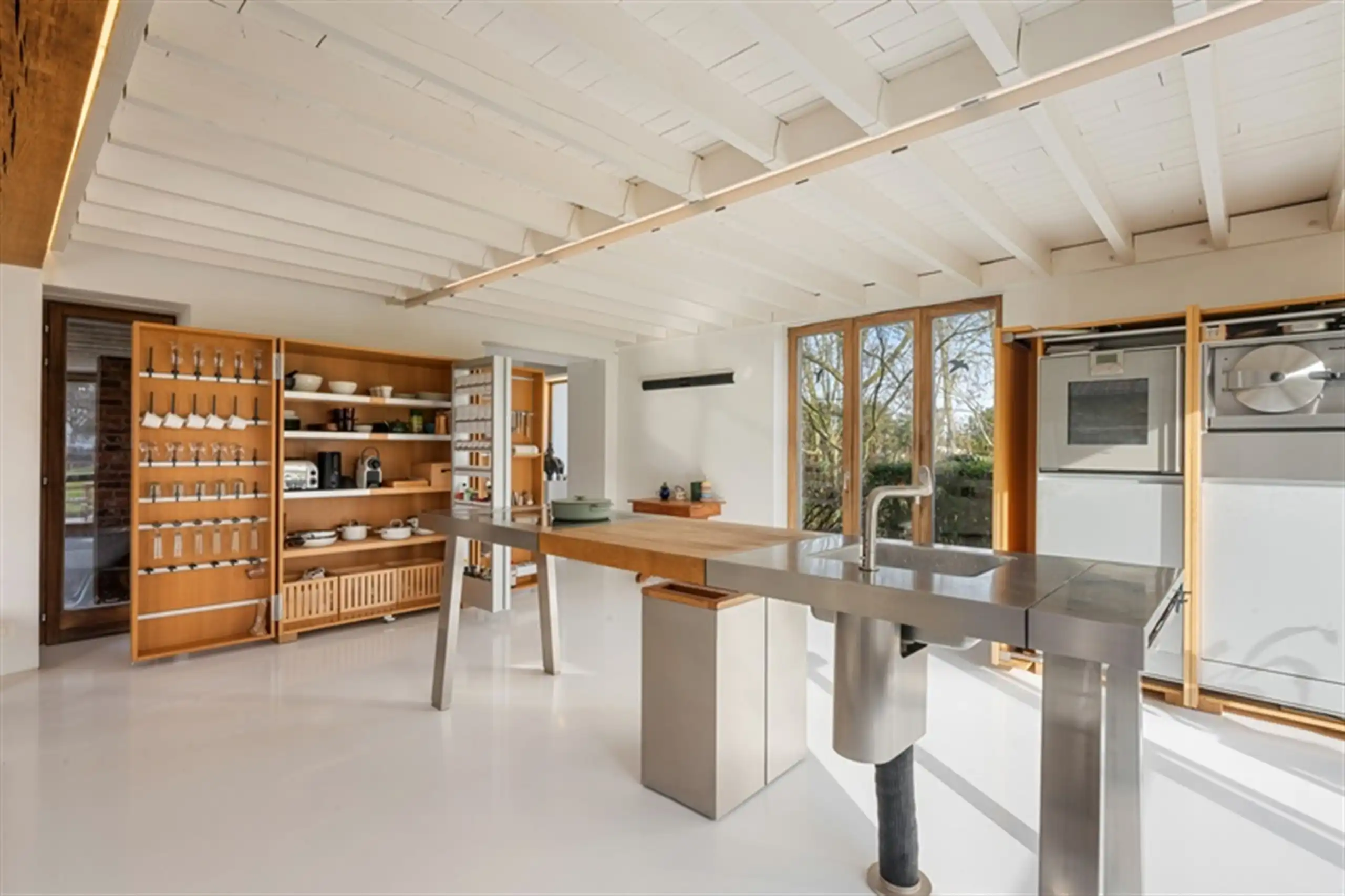 Opmerkelijk, gerestaureerde u- vormige hoeve  op 8.069 m² foto 21