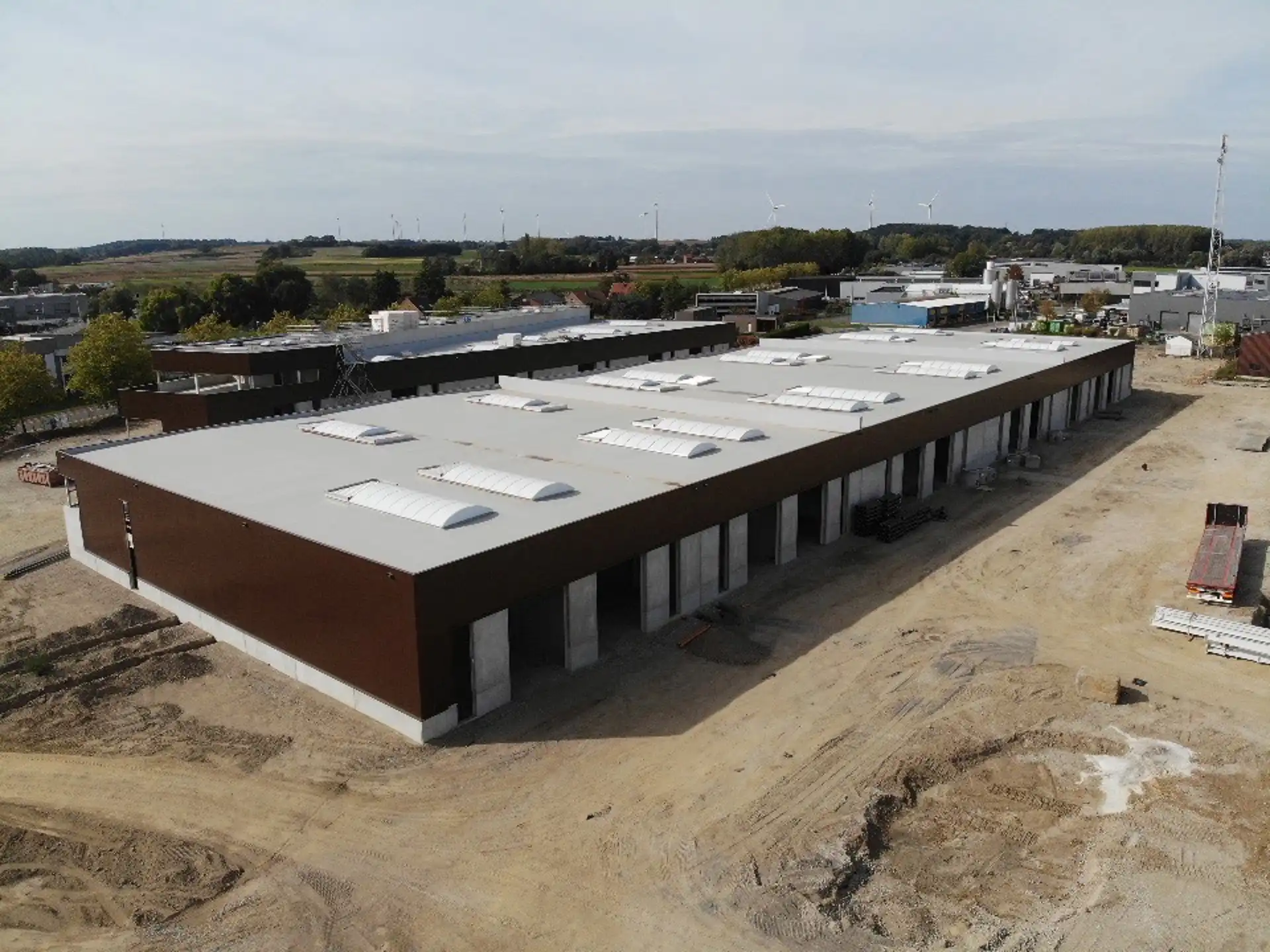 NIEUWBOUW KMO-UNIT VAN 144M² TE HUUR IN HALEN foto 10