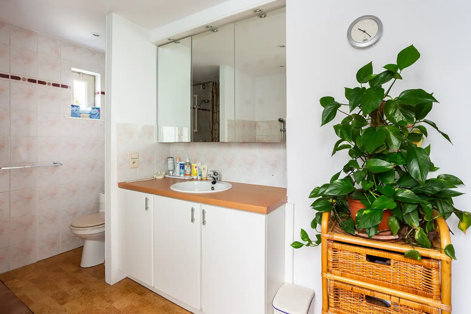 Woning met veel potentieel en zuidwestgerichte stadskoer  foto 15