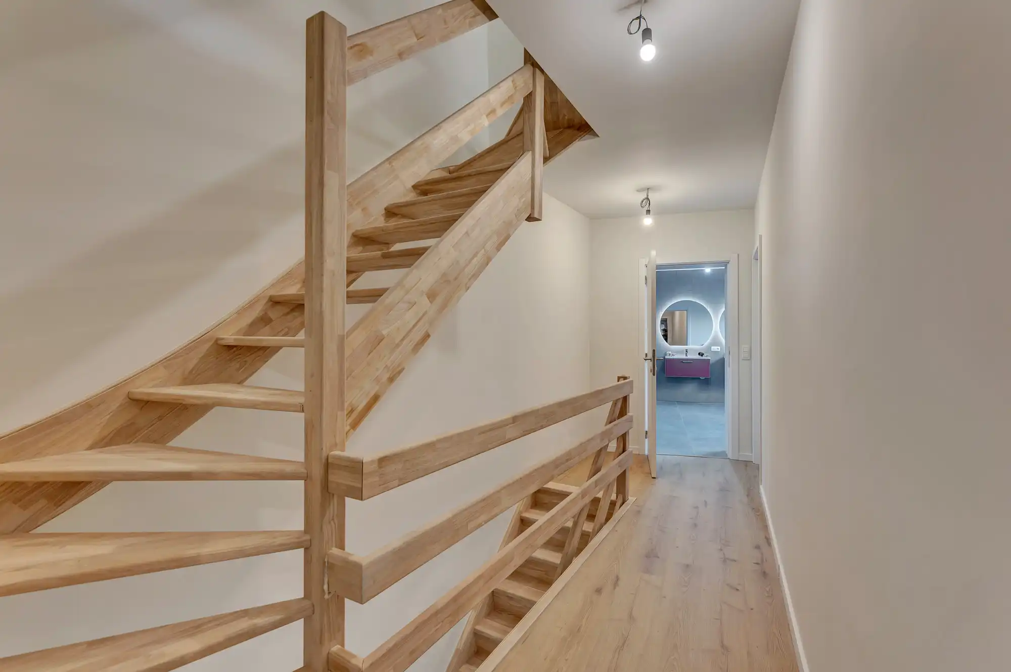 Ruime gezinswoning met prachtig uitzicht foto 15