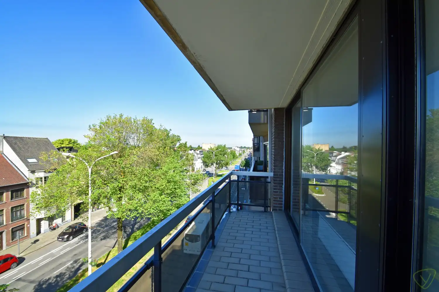 Instapklaar appartement met twee slaapkamers op een boogscheut van het centrum foto 13