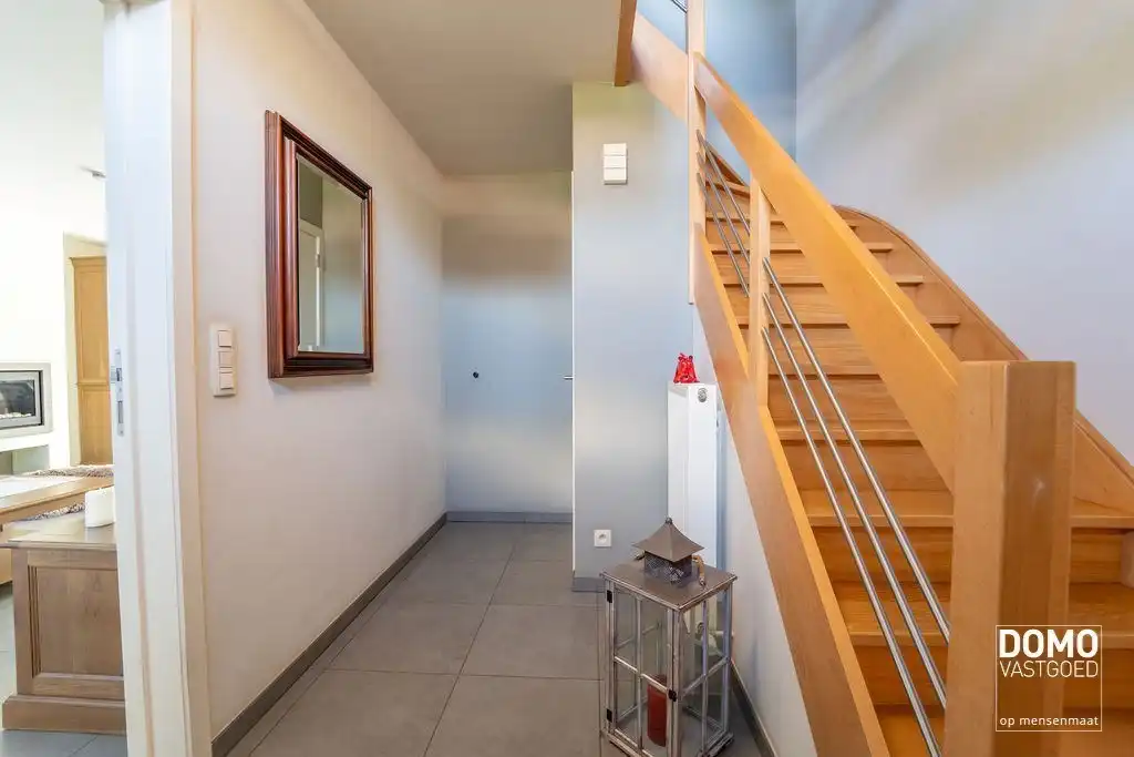 Ruime villa met paardenaccommodatie en wedstrijdstal gelegen te Herk-de-Stad - EPC-label: B - Bewoonbare vloeroppervlakte: 296m² foto 12