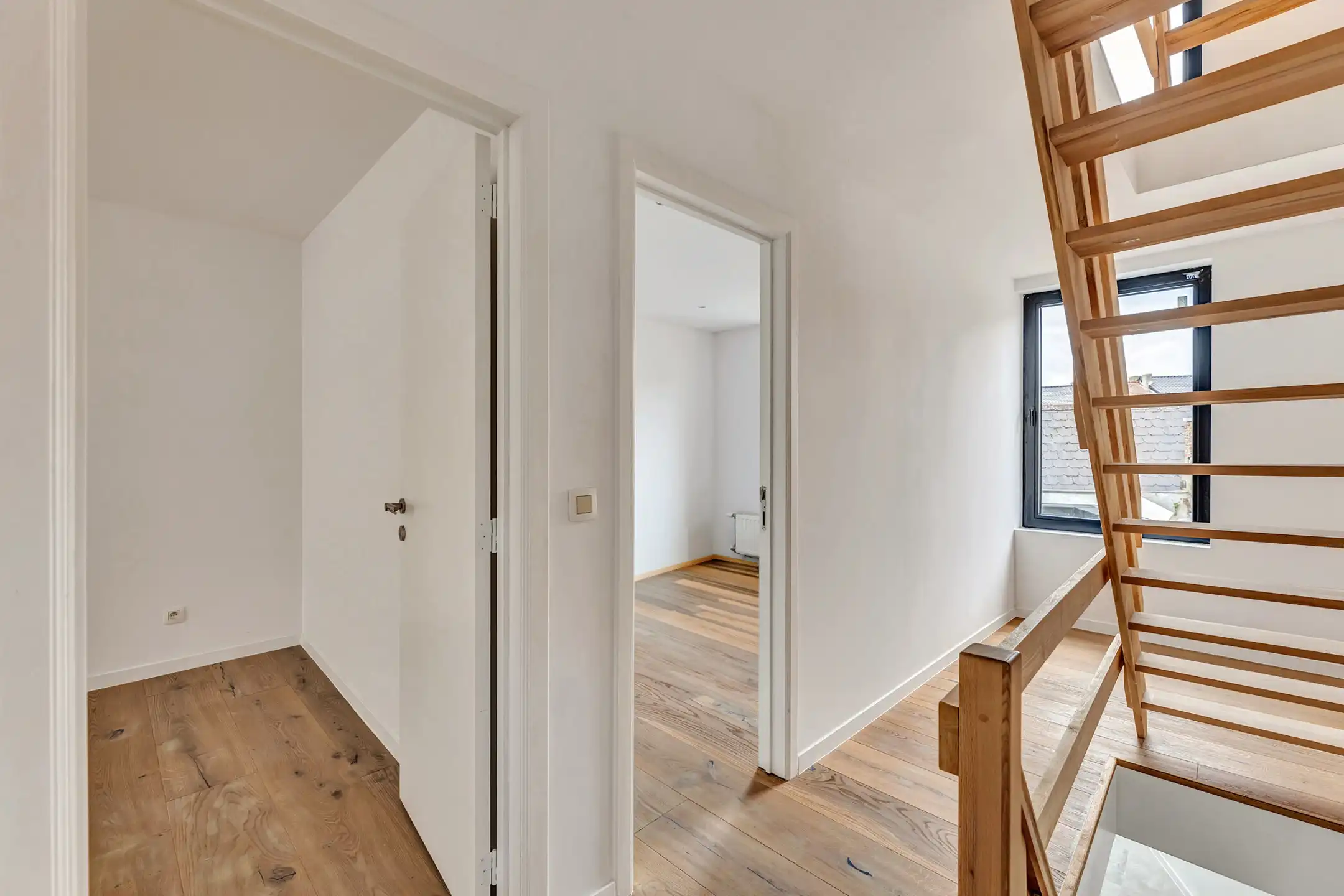 Instapklare stadswoning 200m2 bewoond met 5 slaapkamers  foto 10