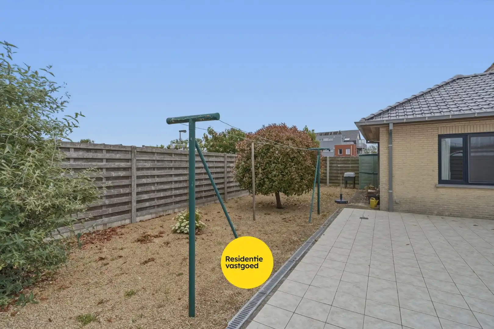 Verzorgde alleenstaande bungalow met tuin, garage en groot terras in het rustige Ettelgem foto 15