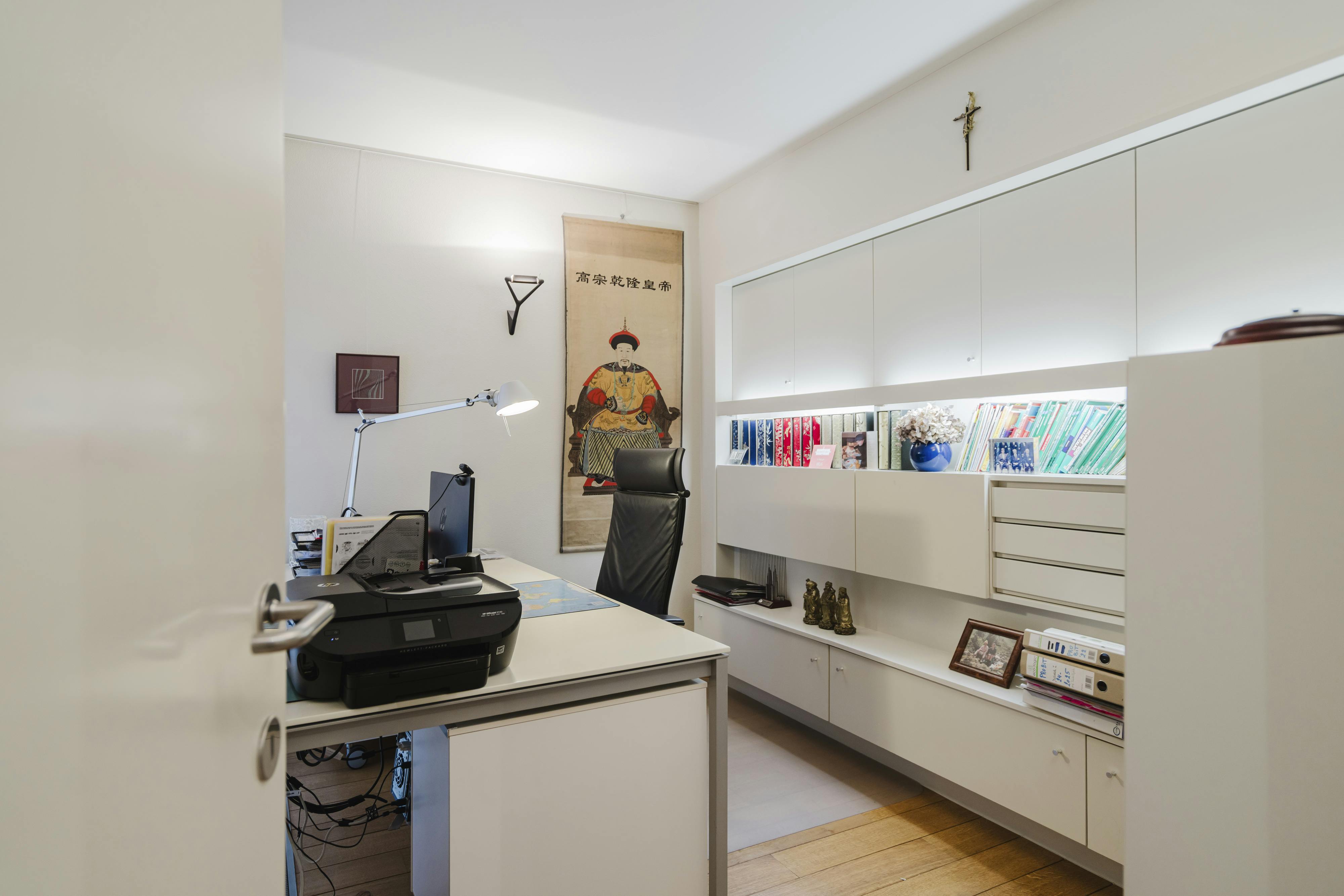 Karaktervolle, architecturale villa te koop in Wevelgem! foto 12