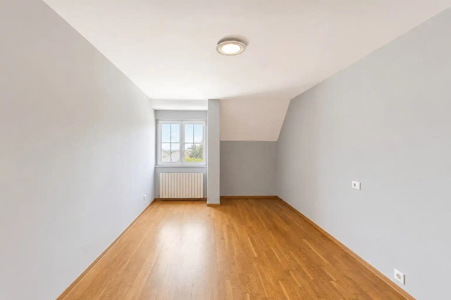 Te koop: Ruime gezinswoning (halfopen bebouwing) met dubbele garage – Willem Tellstraat 47, Uitkerke foto 13