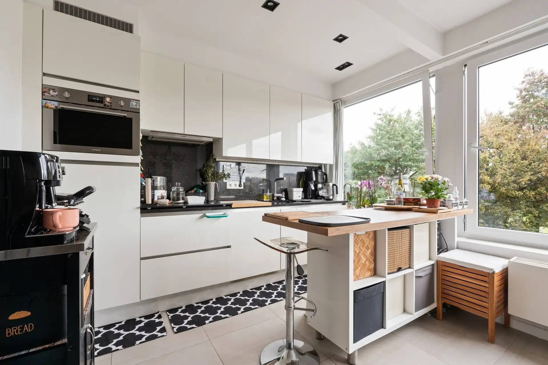 Lichtrijk appartement met 2 slaapkamers en uitzicht op Park Spoor Noord foto 5