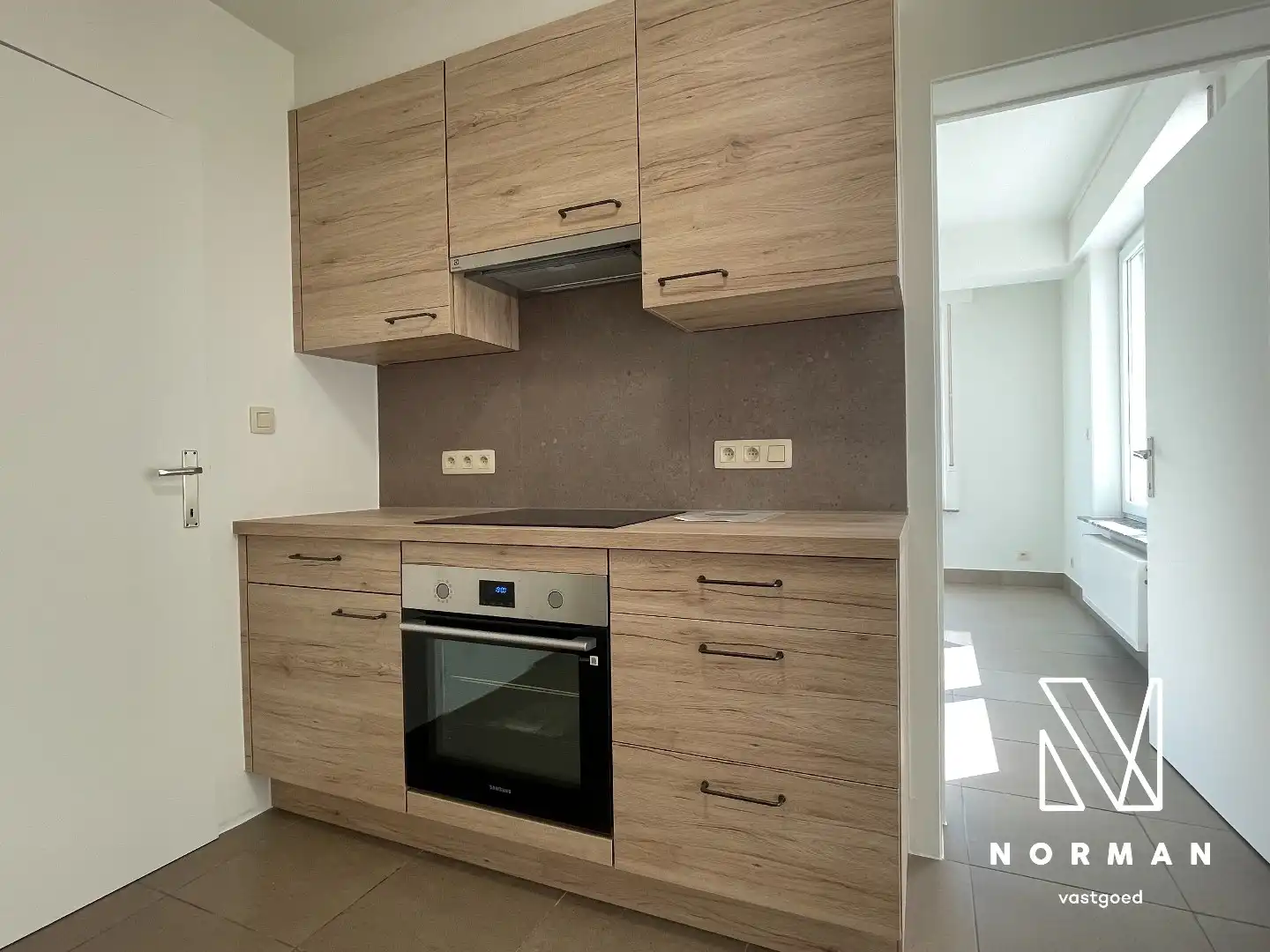Instapklare, stijlvol gerenoveerde woning nabij het centrum van Kuurne foto 5