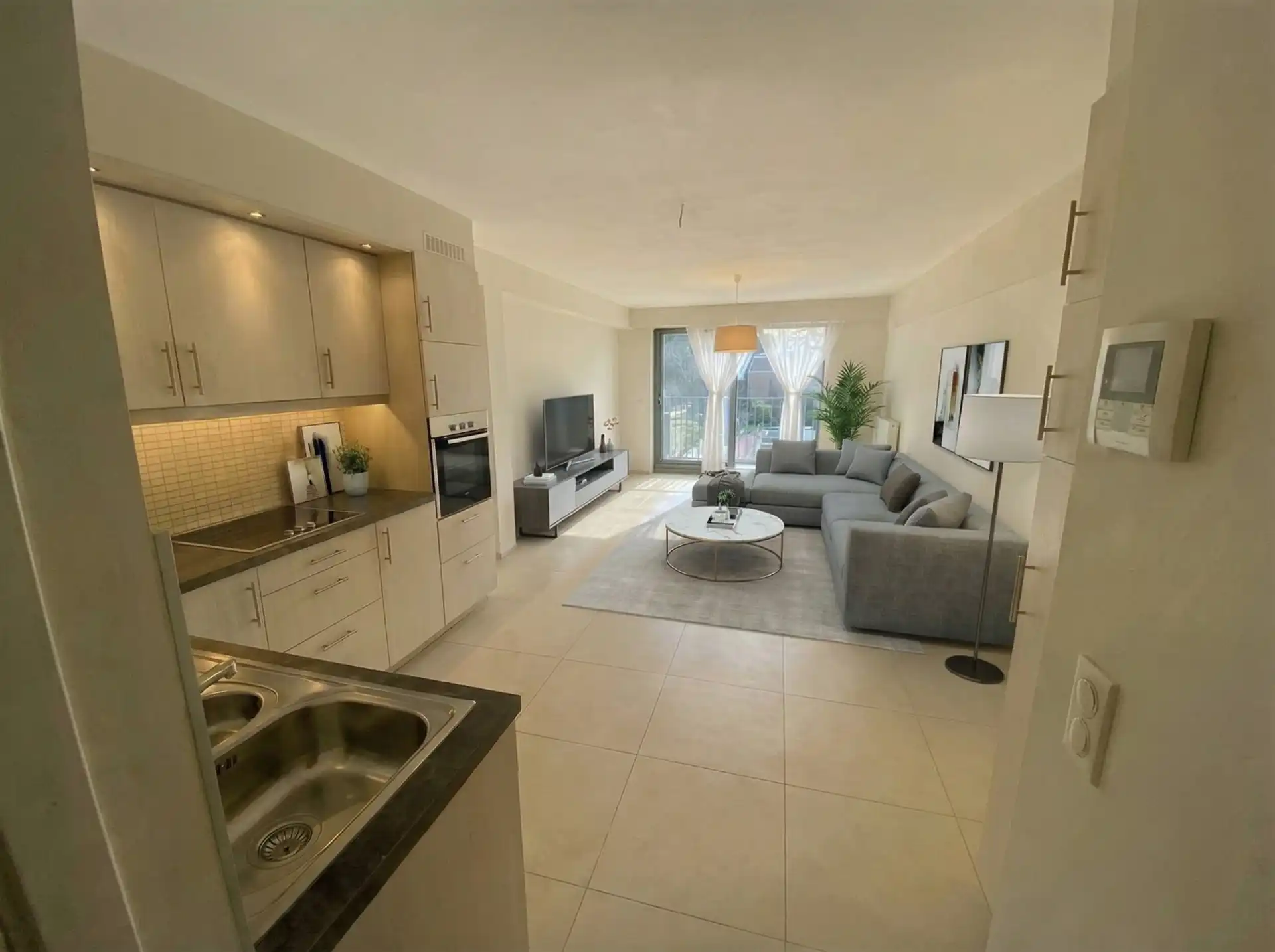 Instapklaar appartement met zuidwest balkon en EPC A foto {{pictureIndex}}