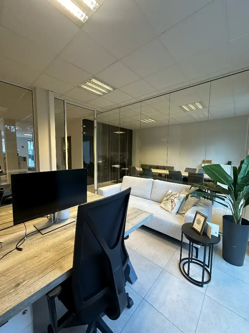 Commercieel kantoor in kantoorgebouw centrum Lommel foto 13