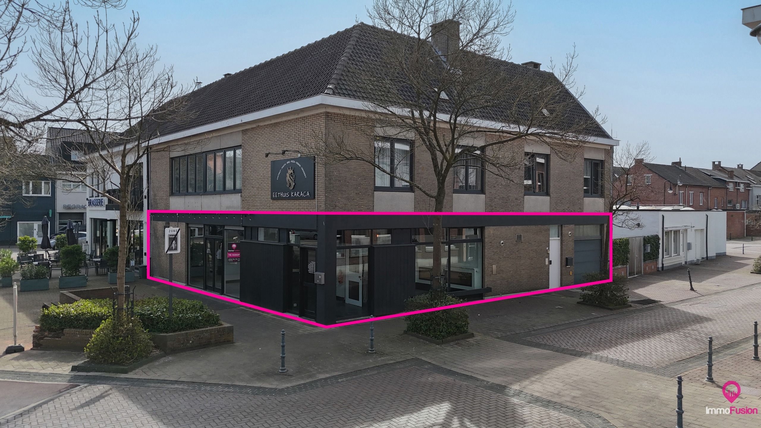 Instapklaar handelspand voor horeca op uitstekende locatie! foto {{pictureIndex}}