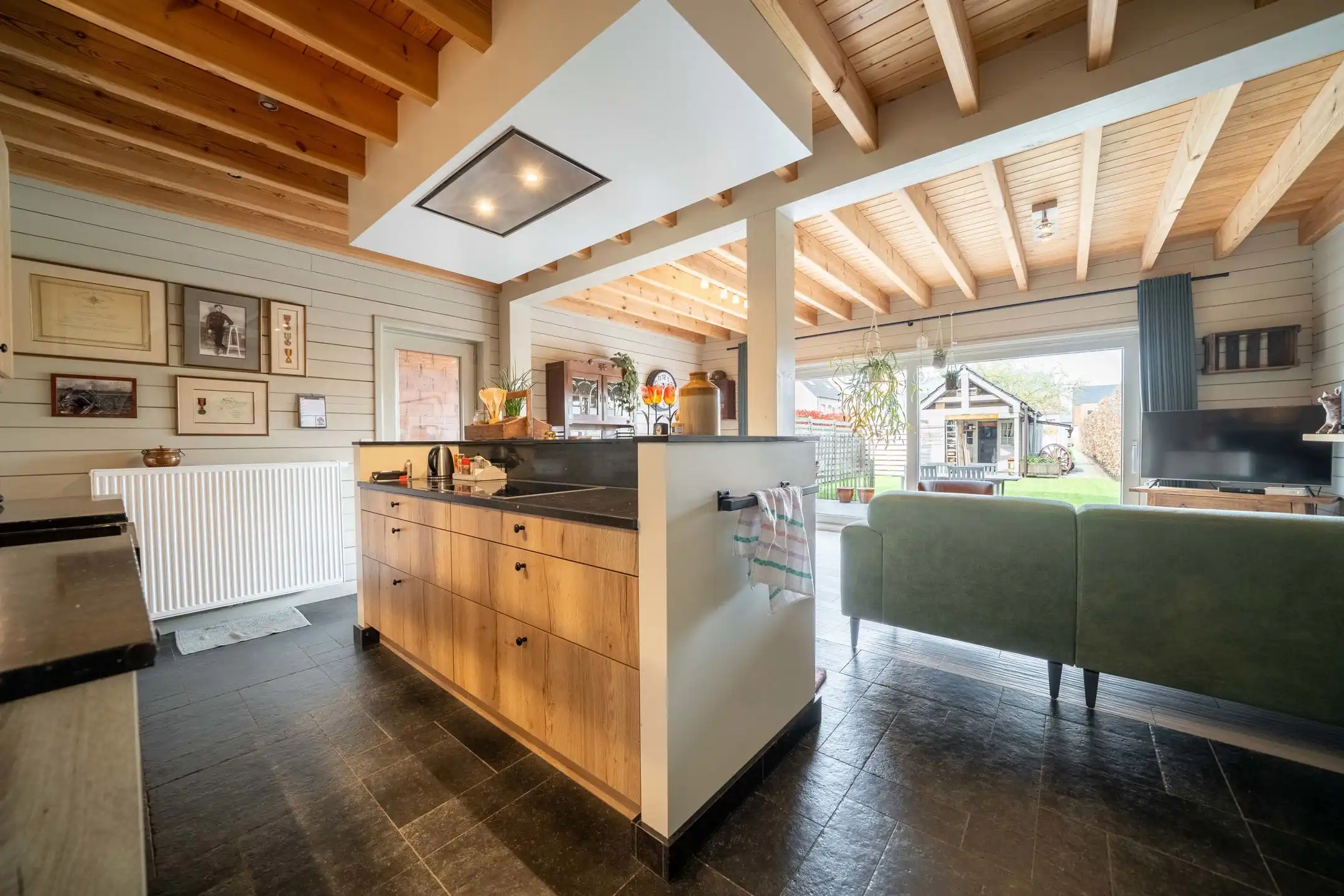 Energiezuinige woning op een perceel van 7a 16ca foto 3