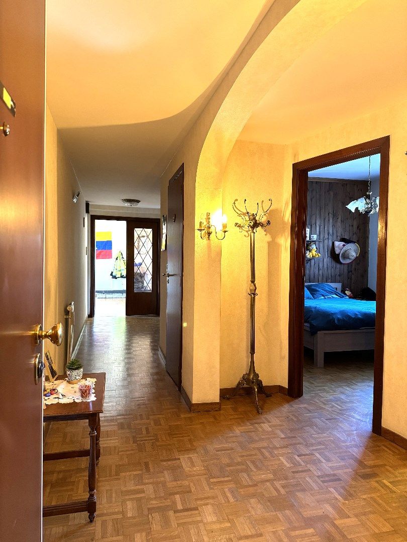 Ruim appartement met veel potentieel op toplocatie in Vilvoorde. foto 6
