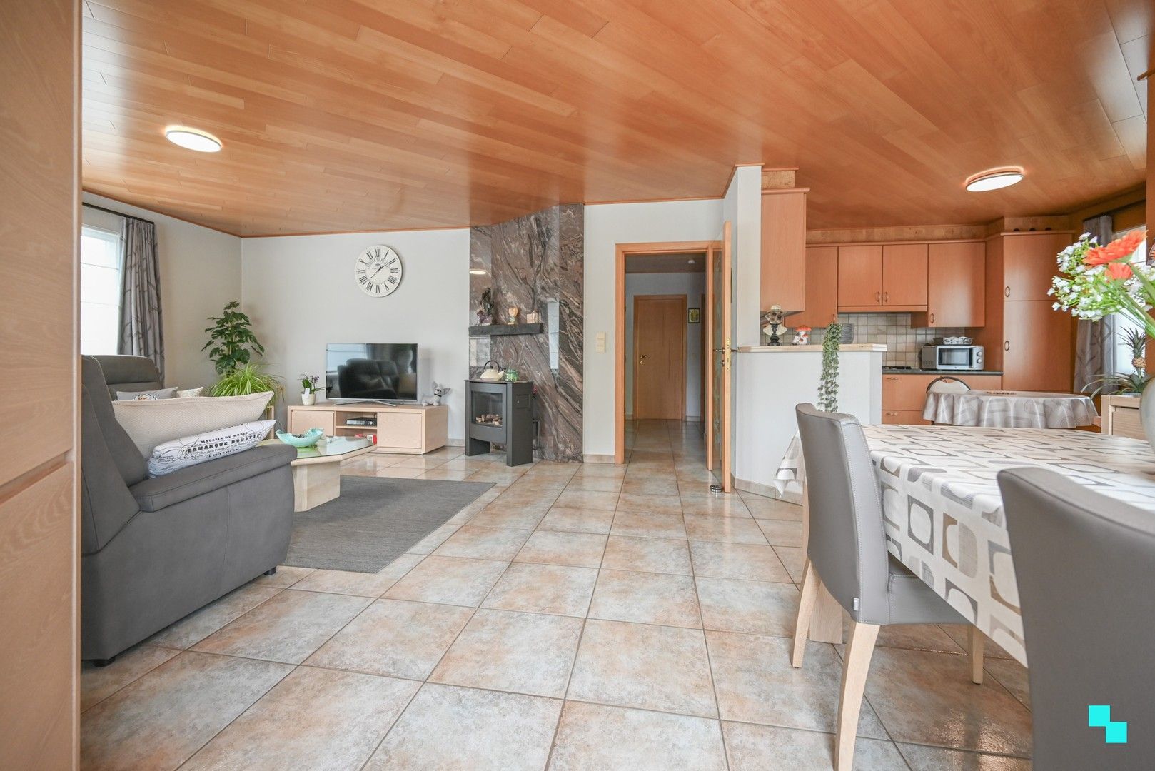 Instapklare bungalow rustig gelegen te Moorslede foto 8