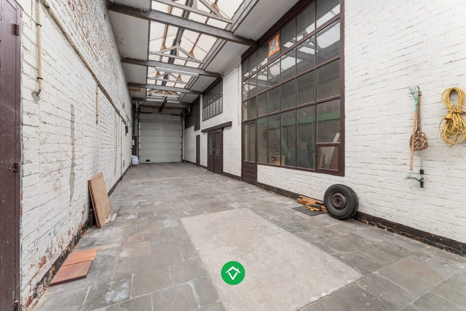 Ruime woning met 7 slaapkamers en loods (320m²) in centrum Roeselare foto 23