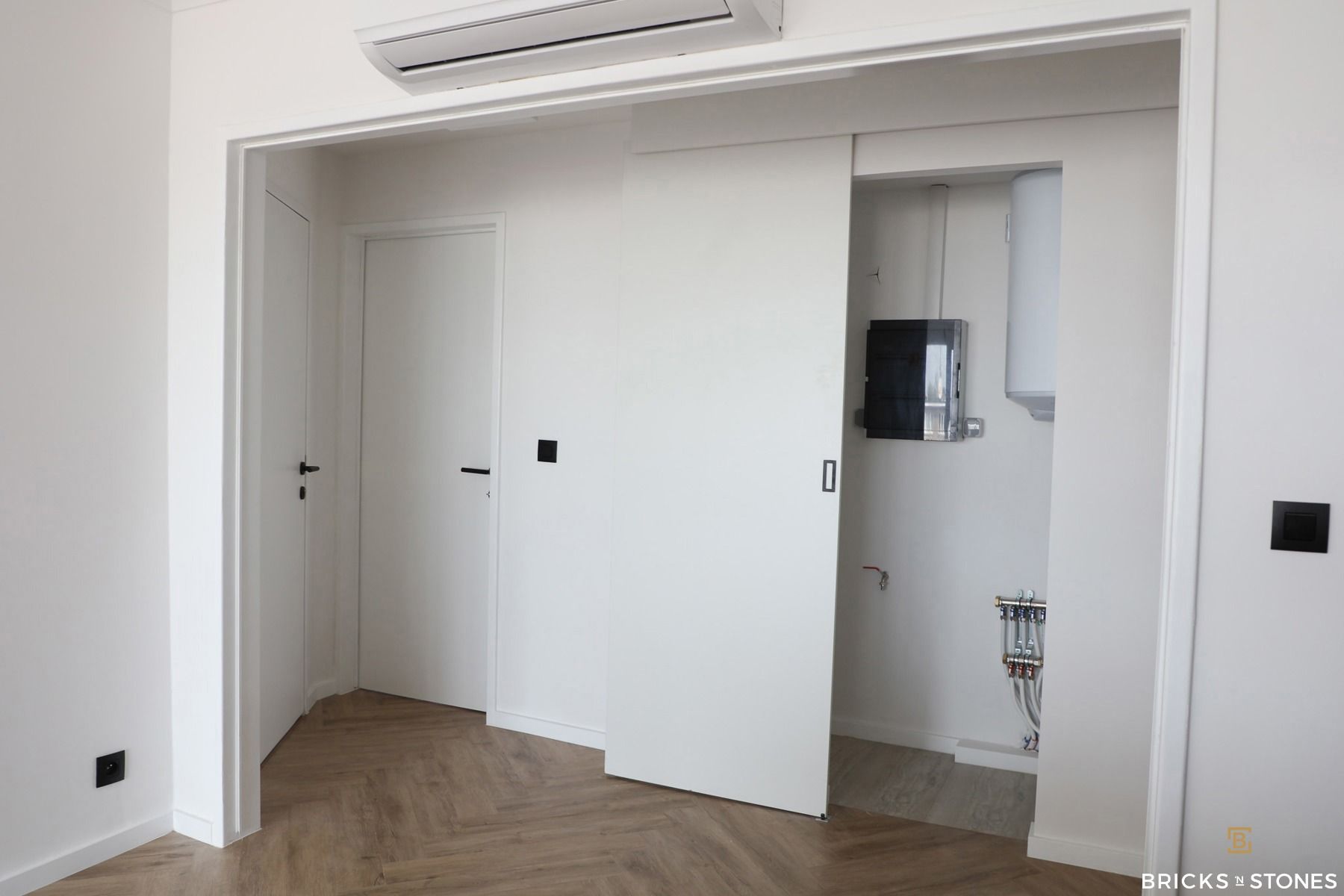 Gerenoveerd energiezuinig app met 3 slaapkamers en terras. foto 17