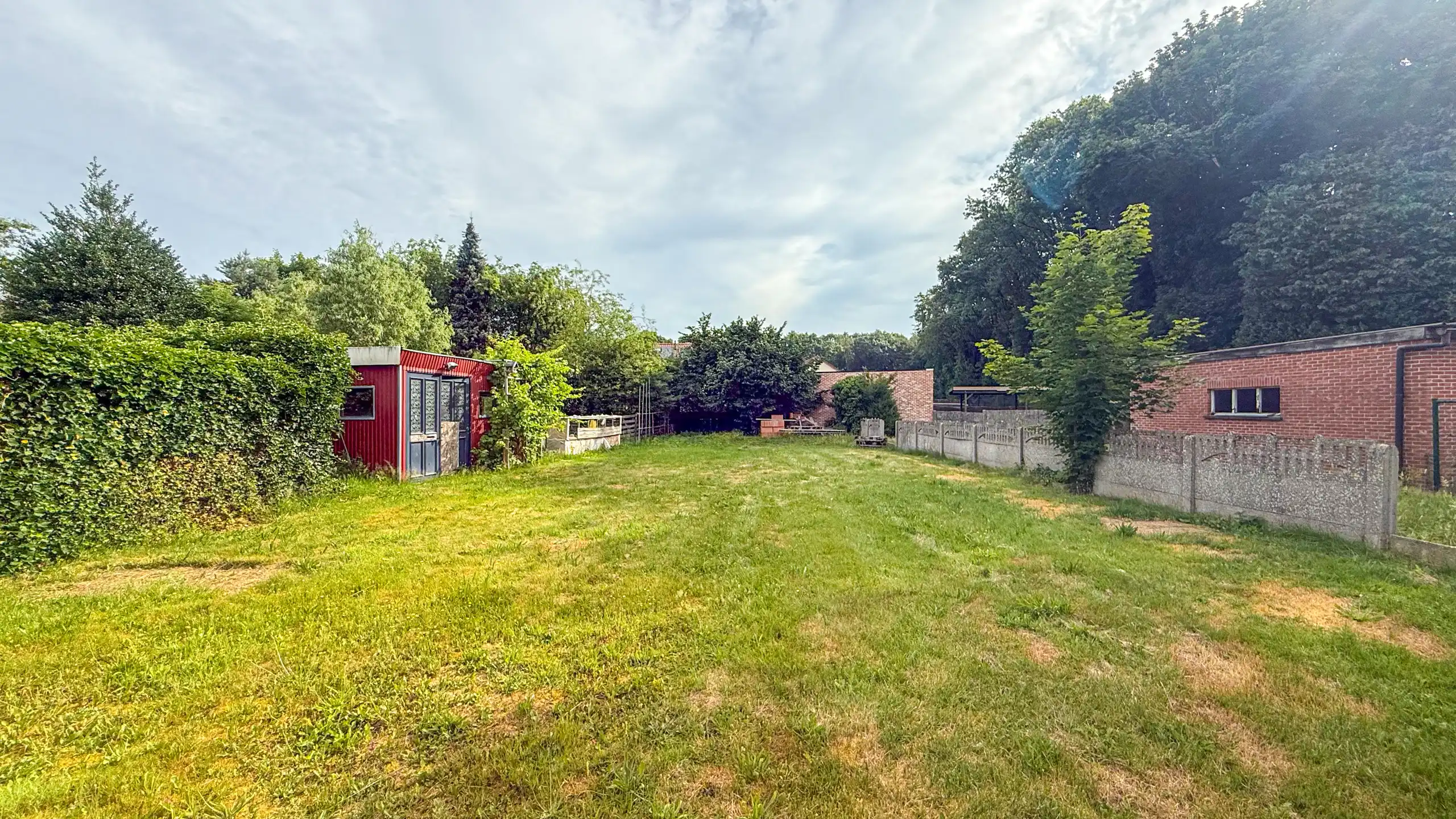 Renovatiepand met ruime living en mooi perceel van 6+ are! foto 31