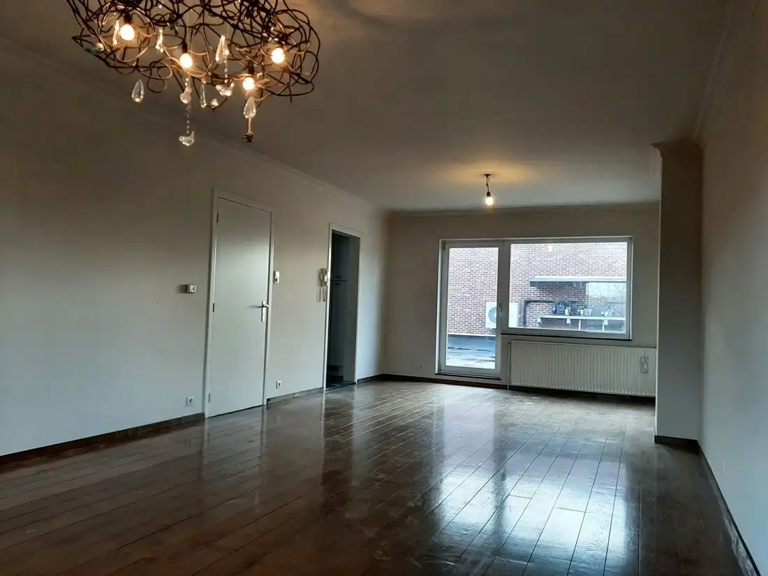 Ruim 2 slaapkamer appartement te Hasselt foto 3