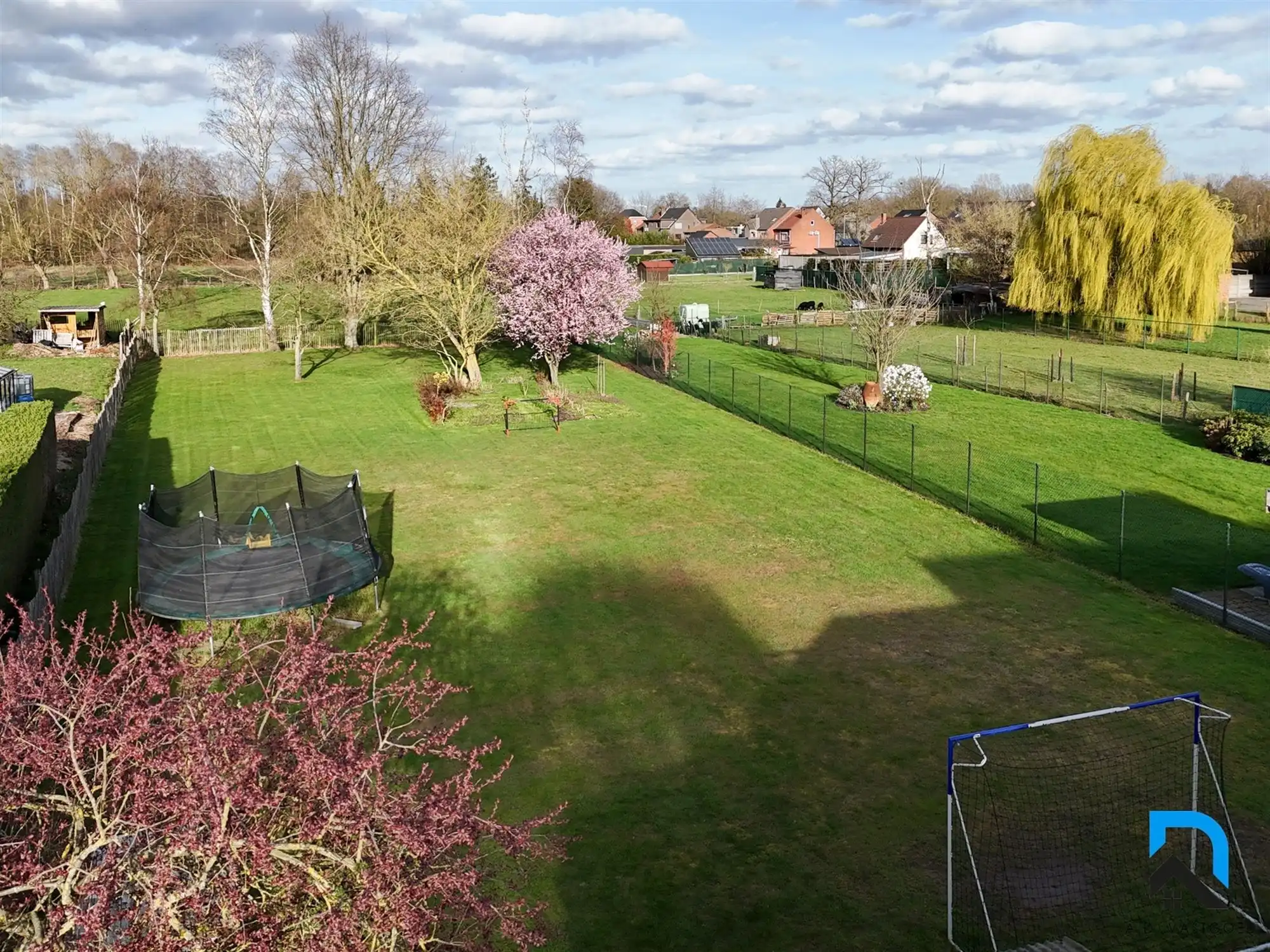 Halfopen bebouwing in Diepenbeek op ruim perceel foto 26