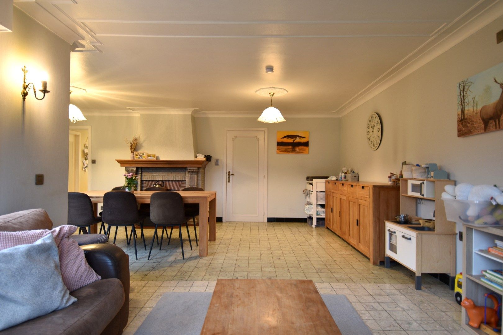 Instapklare woning met 3 slaapkamers, tuin en inpandige garage te koop in Gullegem foto 3