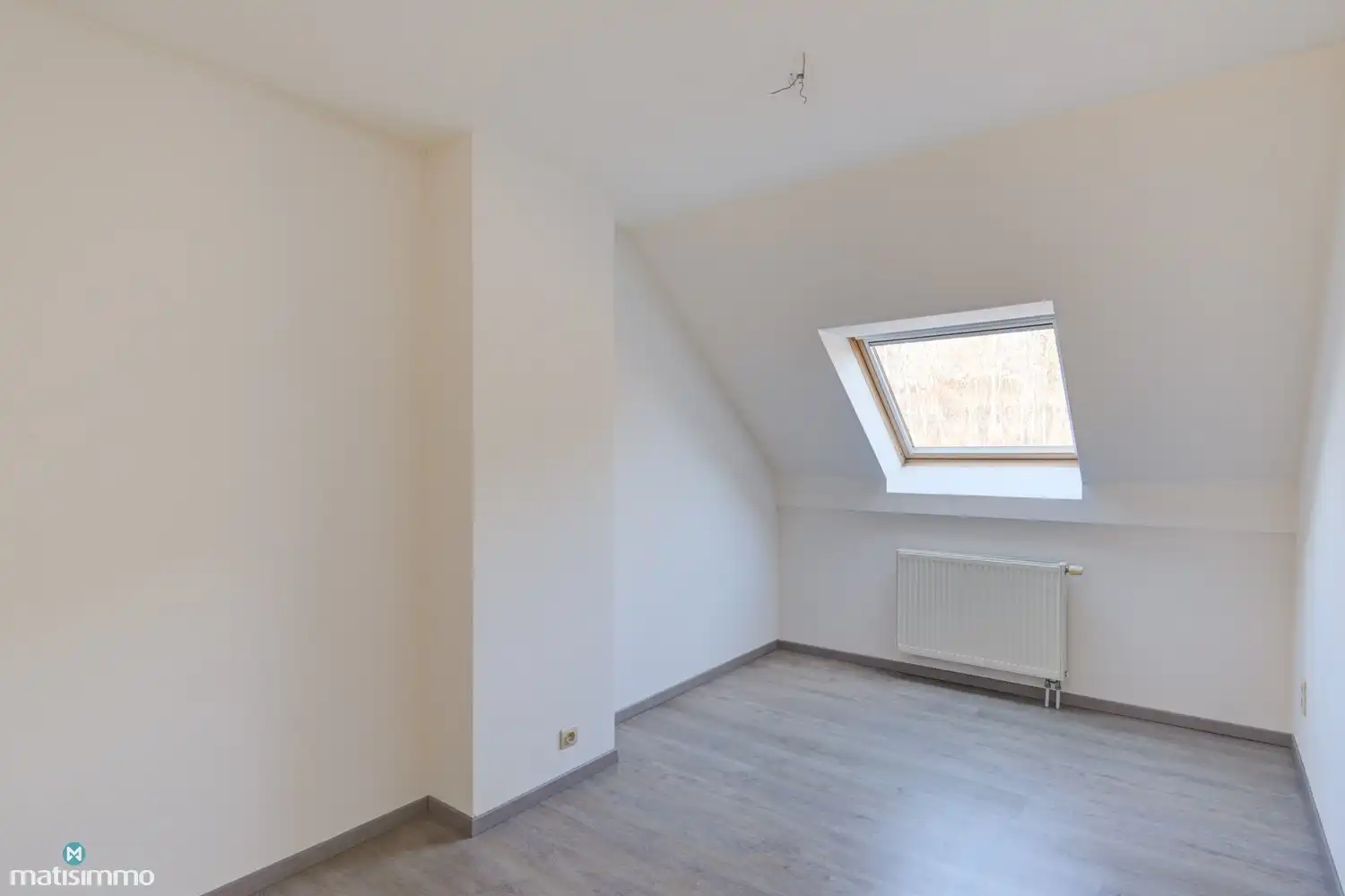 DUPLEXAPPARTEMENT MET 3 SLAAPKAMERS, TERRAS EN ONDERGRONDSE AUTOSTAANPLAATS NABIJ HET CENTRUM VAN BILZEN foto 26