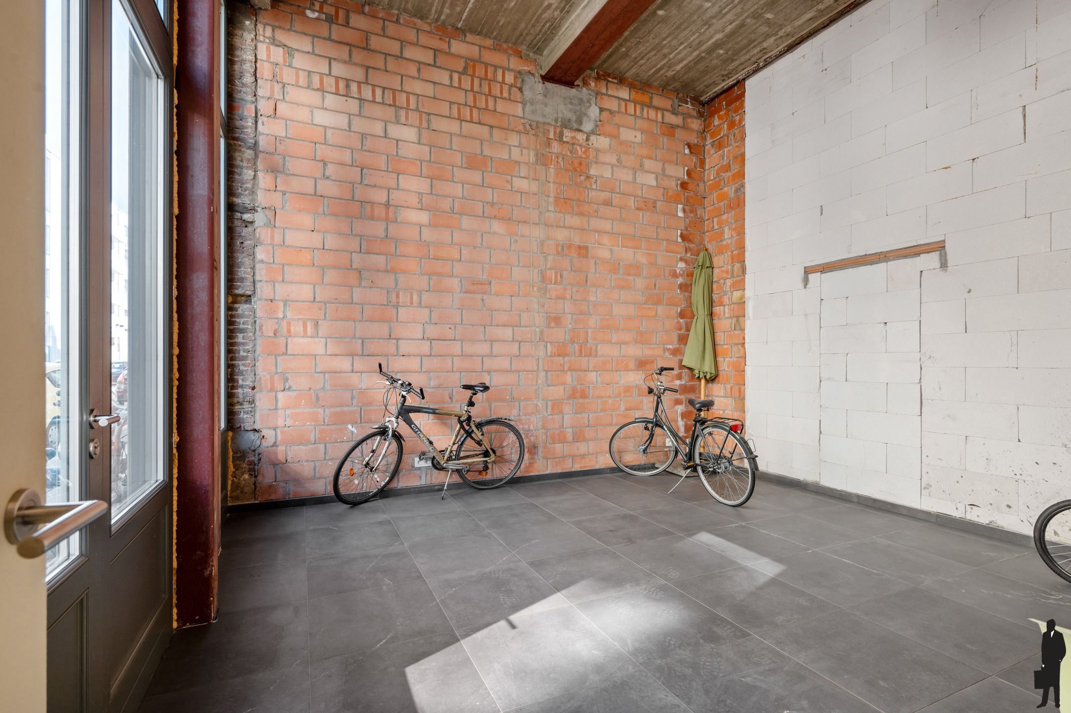 Schitterend licht en ruim 1-slaapkamer appartement op het hippe Zuid! foto 11