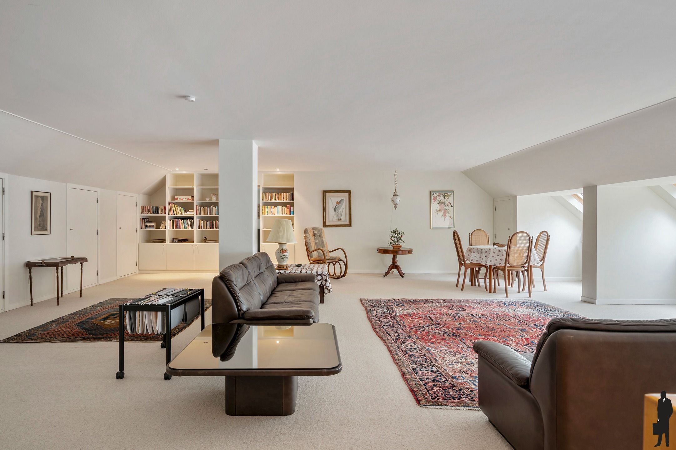 Residentieel gelegen villa op zonnig perceel van ca. 2467m²  foto 17