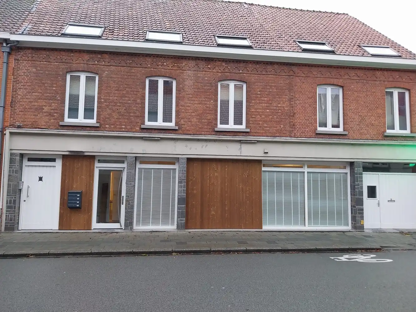 Luxe gelijkvloers appartement met grote tuin in Ruddervoorde foto 2