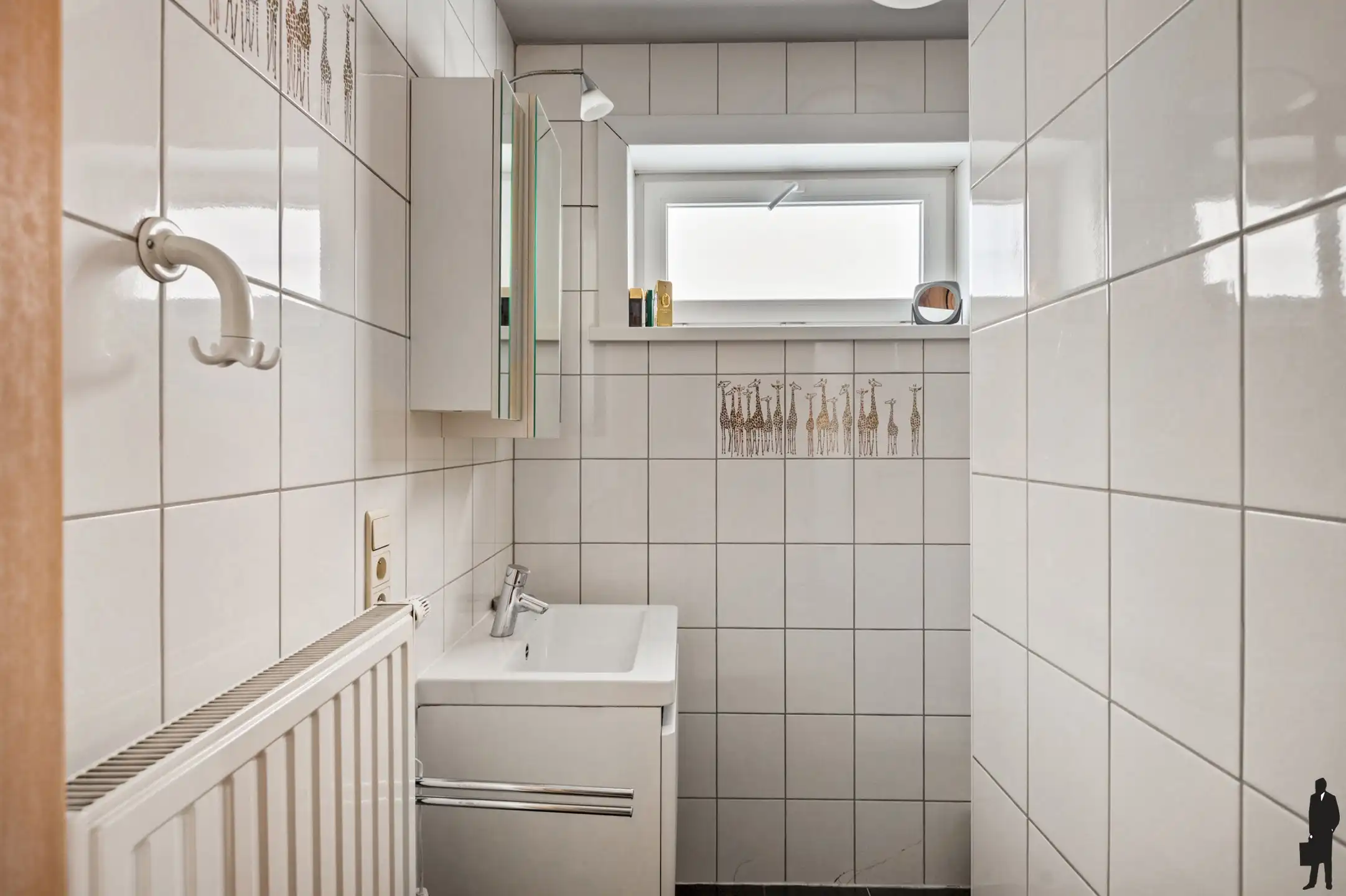 Charmante villa met 4 slpks, 2 badks en tuin met privacy foto 24
