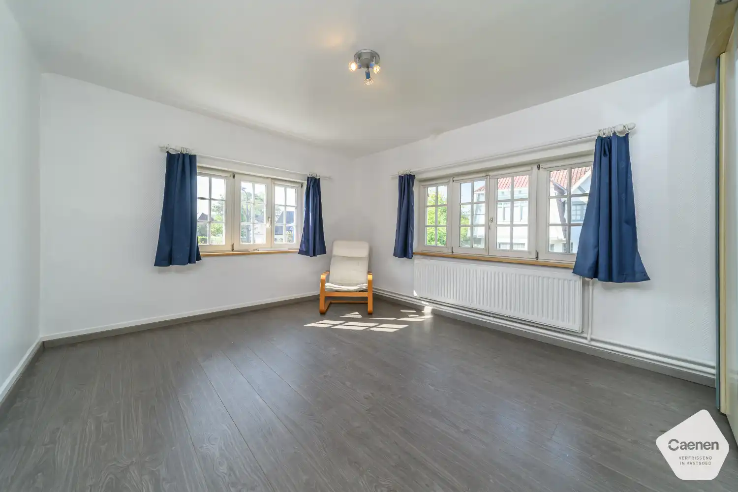 Alleenstaande hoekvilla met zongerichte tuin nabij zee – Koksijde foto 15