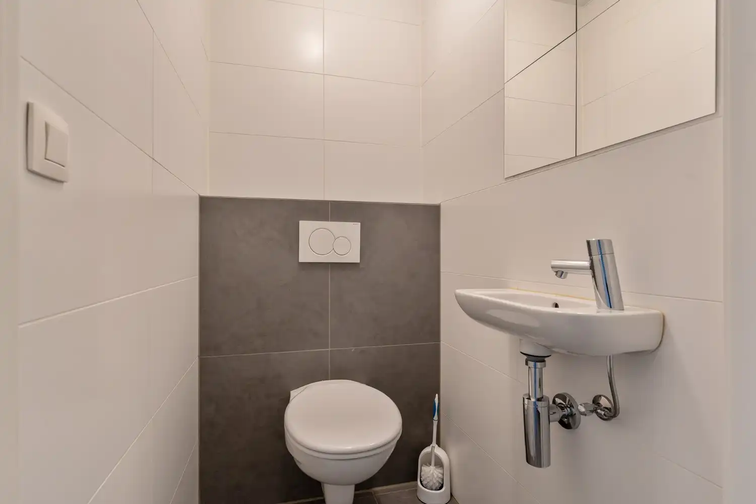 Modern en energiezuinig(A-label) dakappartement met 2 slaapkamers, 2 badkamers, een groot terras en een autostaanplaats nabij het UZ Gasthuisberg te Leuven! foto 5