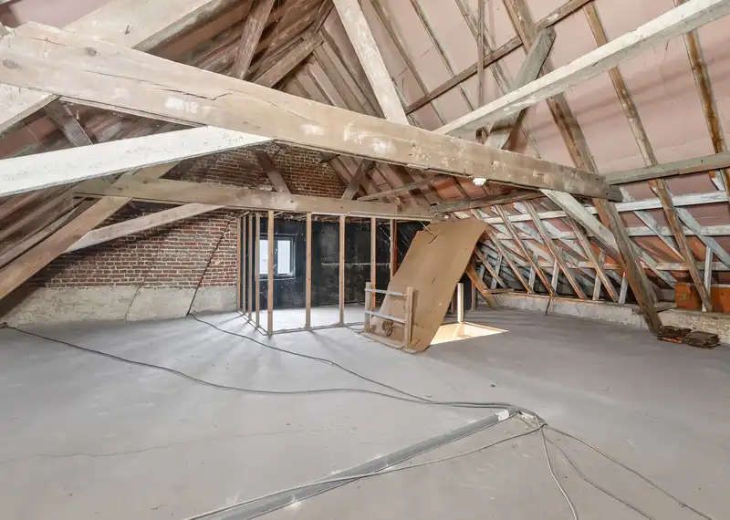 Roeselare-stadsrand. Prachtig pereceel bouwgrond waarvan 6% sloop / werderopbouw mogelijk OF grondige renovatie. Perceel van 875m2. ZUID-WEST. foto 13