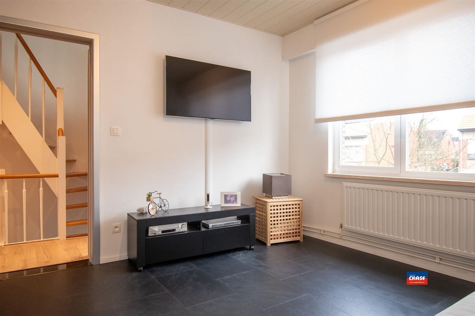 Prachtig gerenoveerde gezinswoning met zonnepanelen foto 24