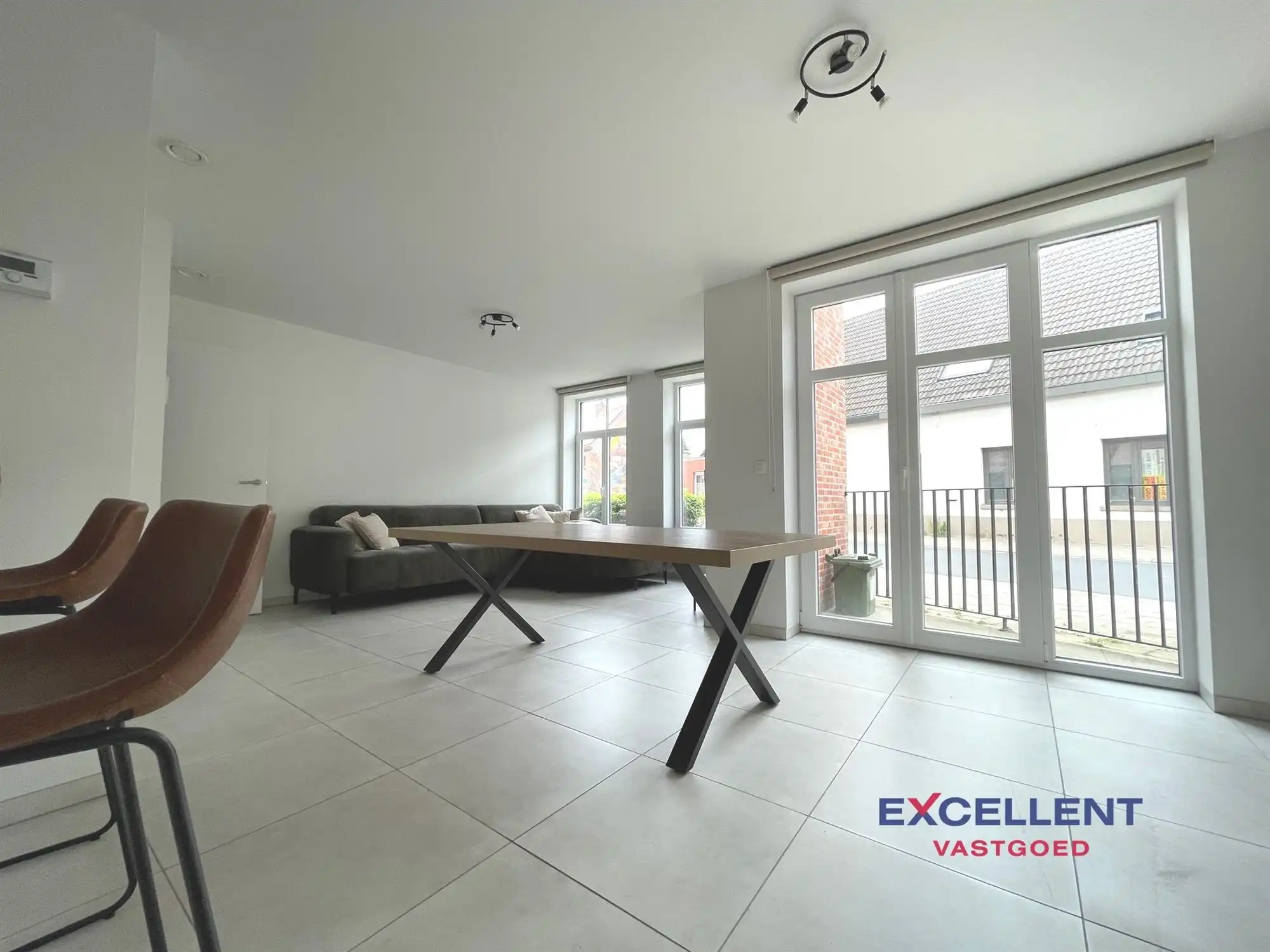 Nieuwbouw appartement met 1 slaapkamer en garage te huur in Vinkt (Deinze)! foto 4
