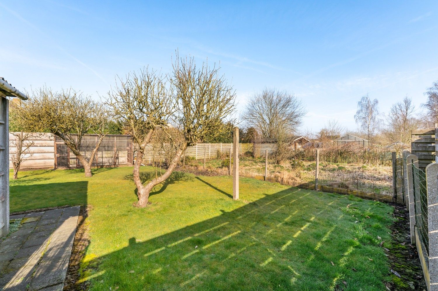Charmante woning op 675 m². foto 24