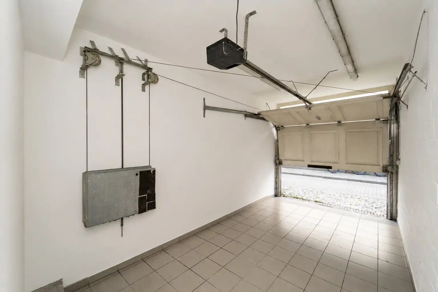 Prachtig handelsgelijkvloers of praktijkruimte/kantoor in centrum Gent foto 17