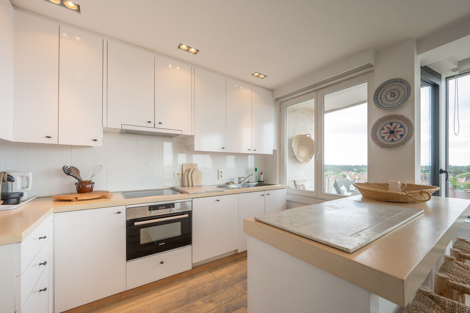 Mooi gemeubeld appartement op de Kustlaan met prachtig zicht foto 9