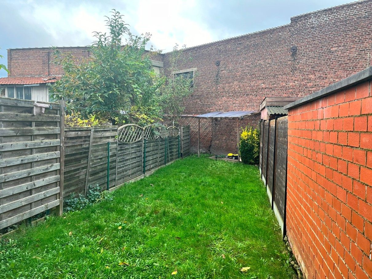 Gelijkvloers appartement te huur met 1 slaapkamer en met tuintje. foto 5