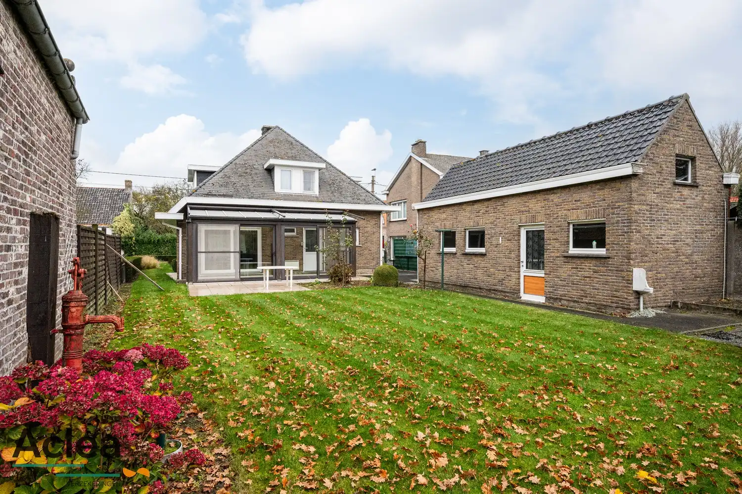 Karaktervolle vrijstaande woning op een goede locatie in Kaprijke foto 37