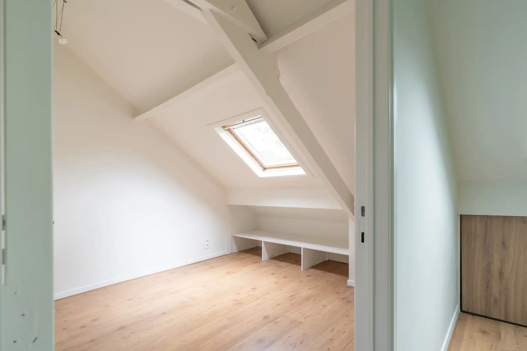 ENERGIEZUINIGE CENTRAAL GELEGEN WONING foto 18