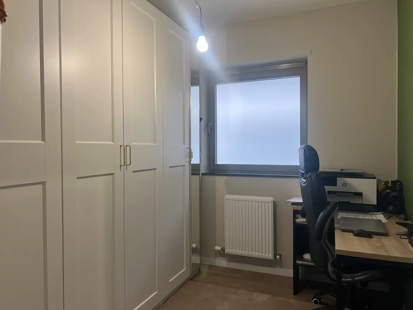 Instapklaar 2-slaapkamerappartement met zonnig terras in hartje Beringen foto 9