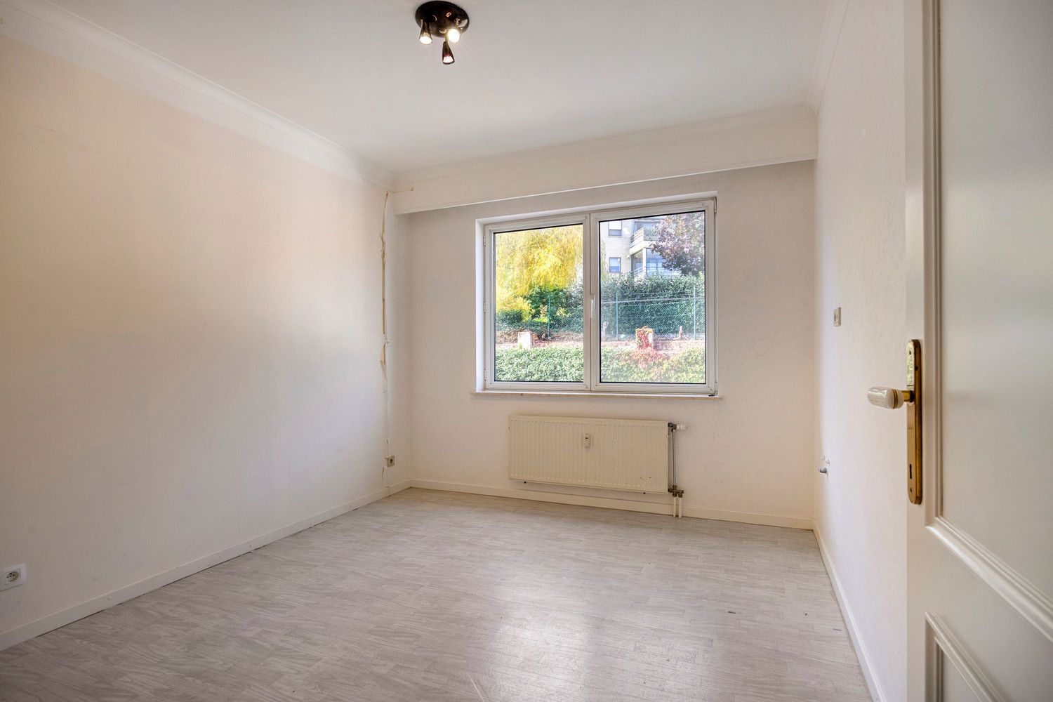 RUIM EN LICHT APPARTEMENT MET 3 SLPKS, TERRASSEN EN GARAGE IN HET HARTJE VAN LUMMEN! foto 20