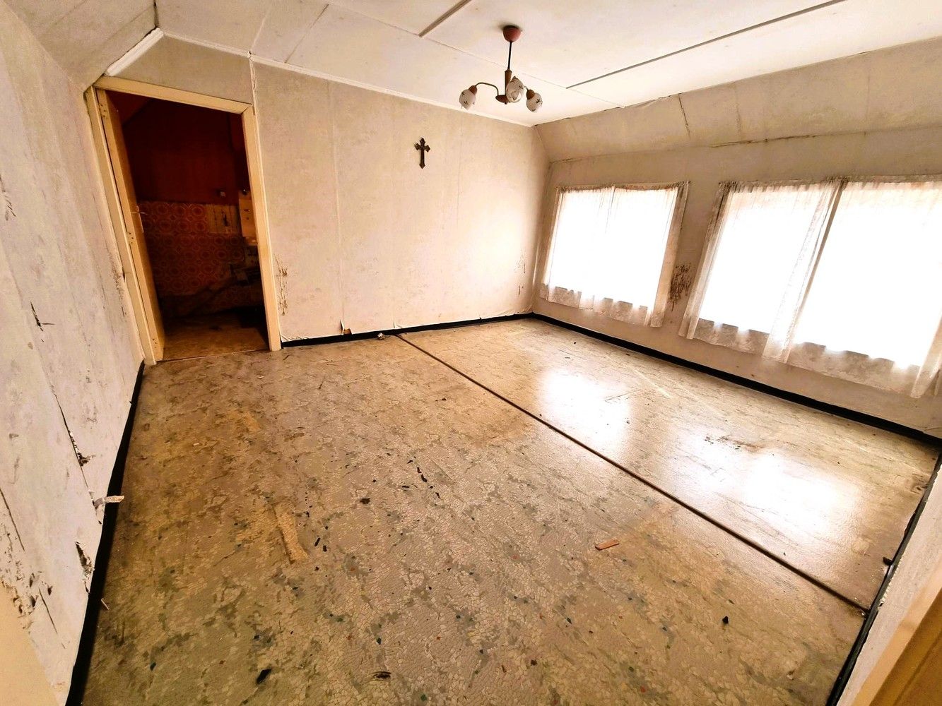 Te renoveren woning op 432m², 3 slaapkamers en ruime garage aanbouw foto 7