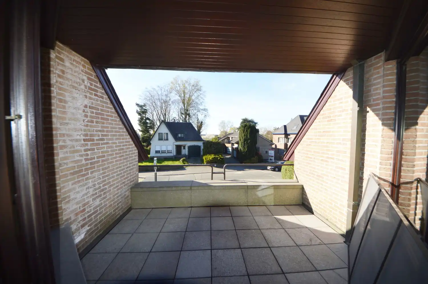 Ruim en lichtrijk gerenoveerd appartement (182 m²) INCLUSIEF GARAGE EN PARKING foto 23