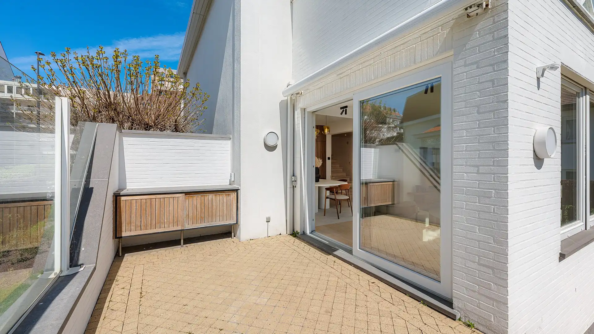 Exclusief gerenoveerde villa op een absolute toplocatie foto 14