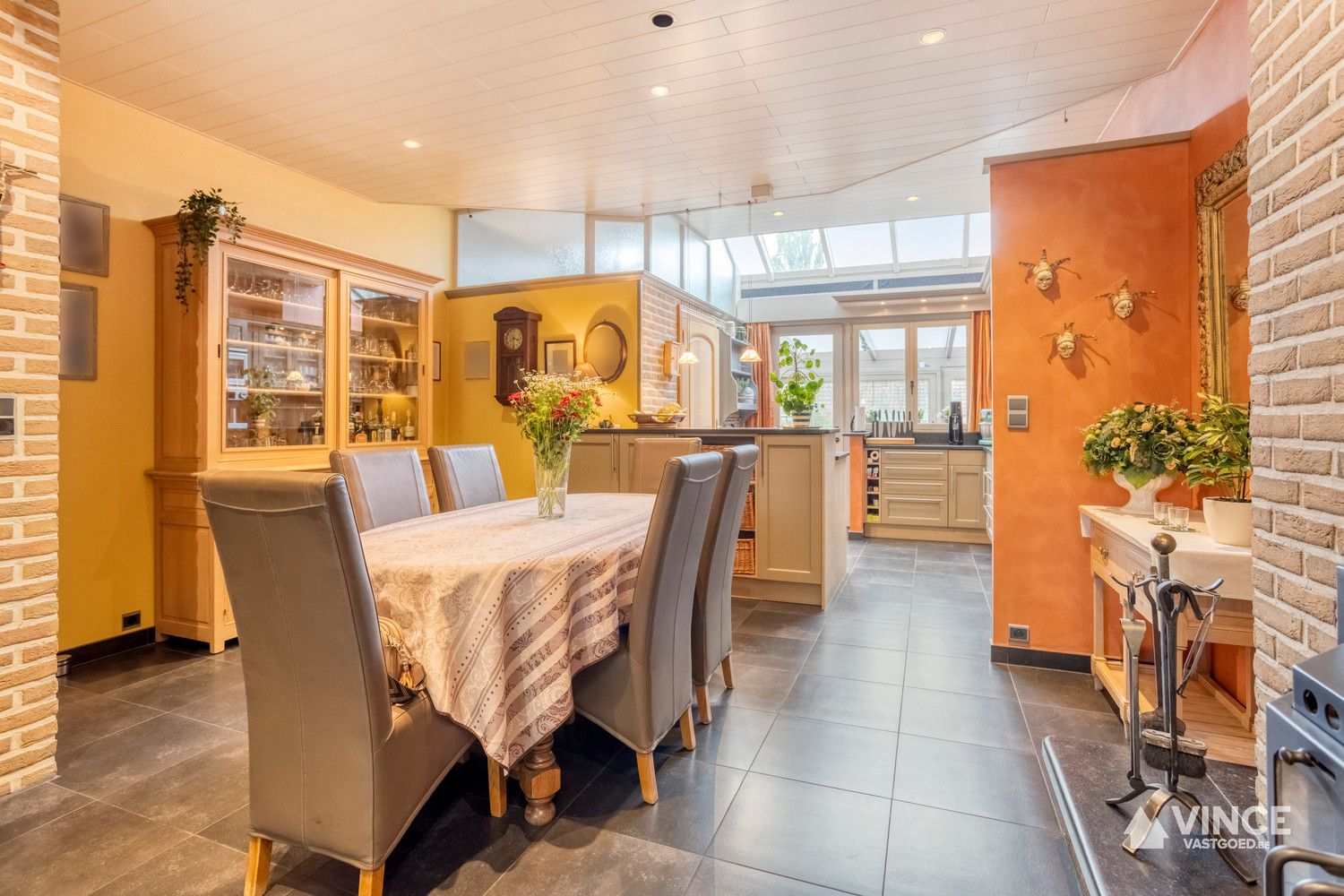 Gezellige rijwoning met tuin en garage in rustige doodlopende straat te Ekeren foto 7