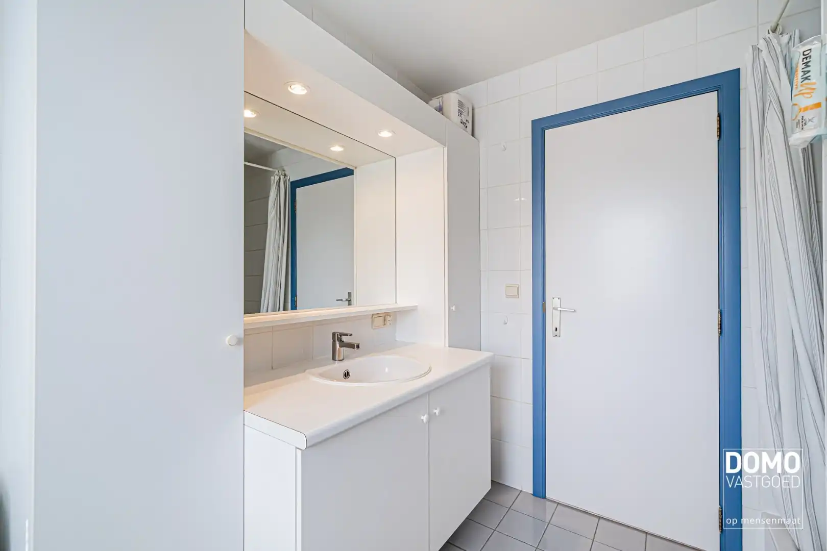 ZUIDWESTELIJK GEORIËNTEERDE DOORZONWONING MET LICHTRIJKE AANBOUW, GEZELLIGE TUIN EN RUIME GARAGE TE KURINGEN (HASSELT)  foto 17