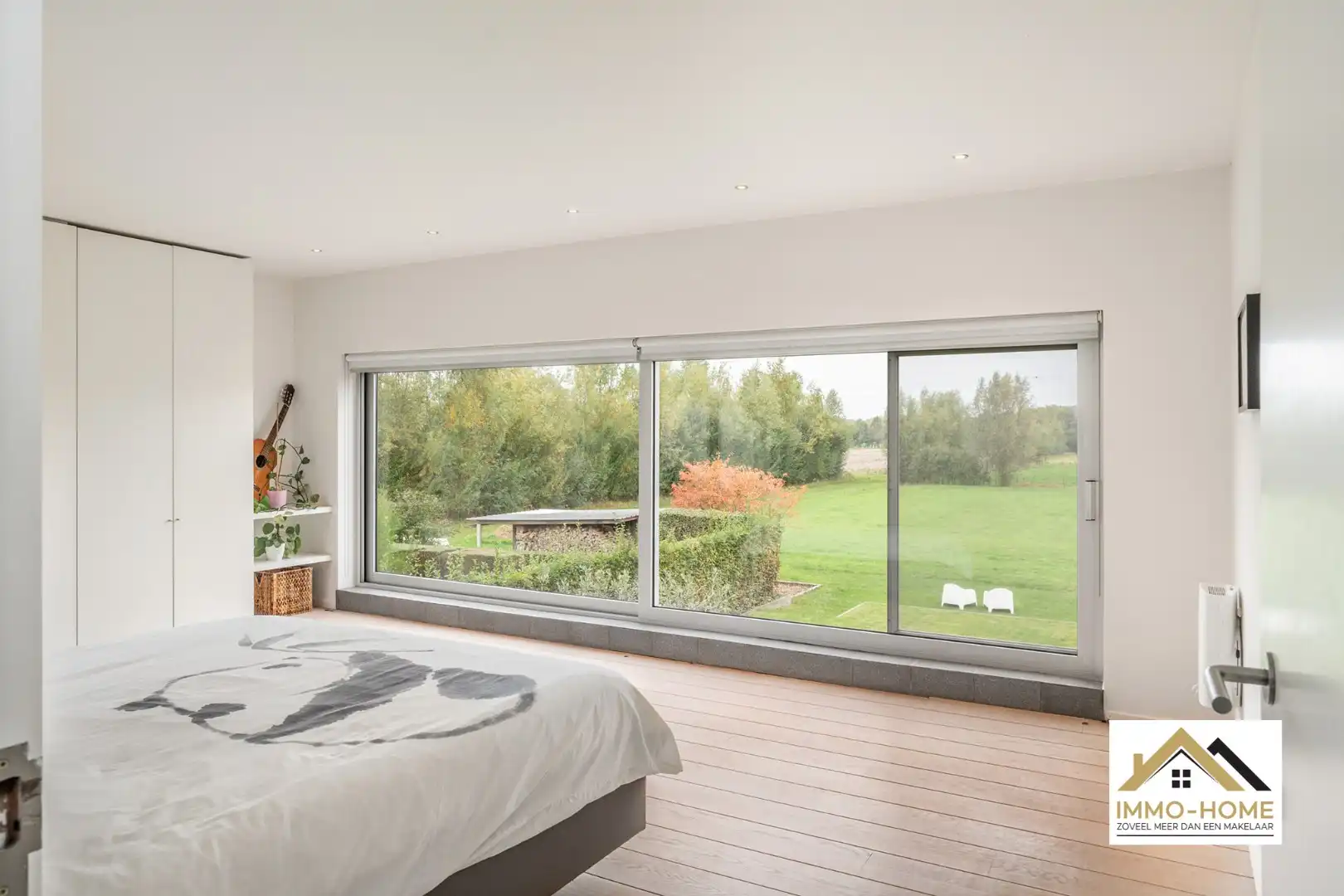 Ruime moderne woning met open zicht! foto 13